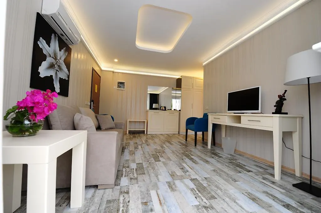 Delita Suite Hotel Turkbuku Golturkbuku 2*,