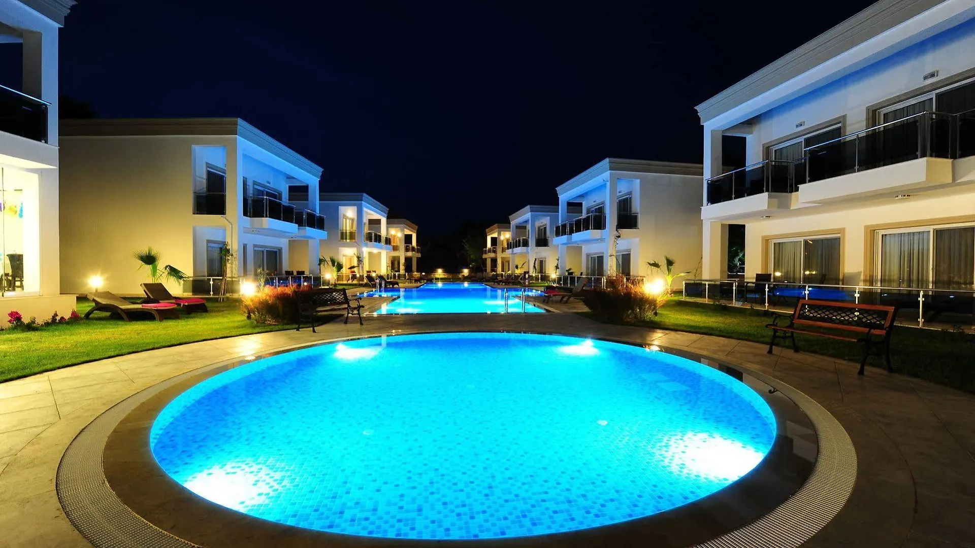 Delita Suite Hotel Turkbuku Golturkbuku